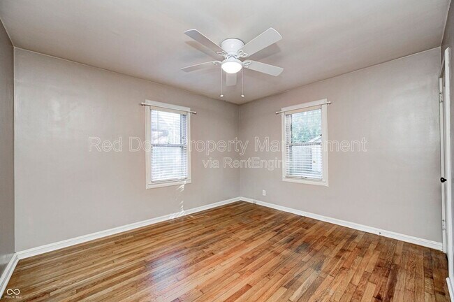 Building Photo - 6115 Indianola Ave