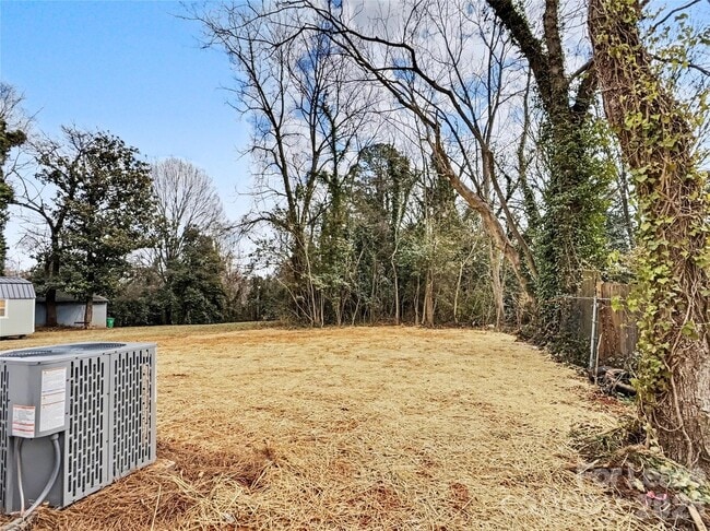 Building Photo - 1112 Condon St