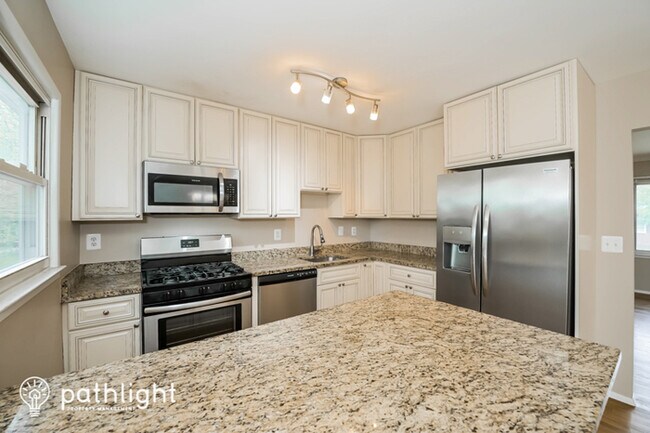 Building Photo - 4303 Canyonview Dr, Upper Marlboro, MD, 20772