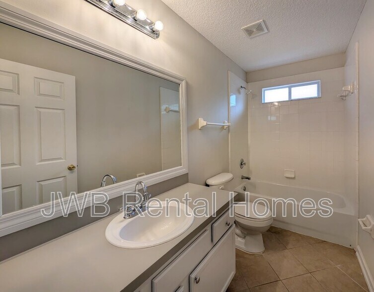 Building Photo - 3060 Havengate Dr