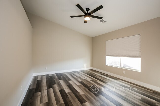 Building Photo - 3429 Camsore Point Ln