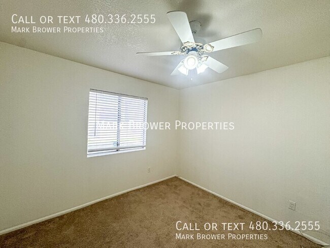 Building Photo - 623 W Guadalupe Rd