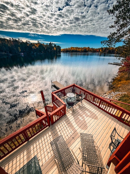 Primary Photo - 440 S Peninsula Ln