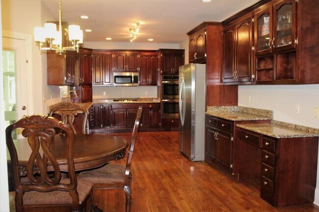 Building Photo - 1510 Ramsgate Pkwy