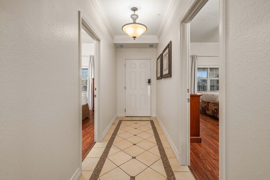 Building Photo - 7628 Heritage Crossing Way