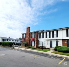 Building Photo - 21771 Hidden Rivers Dr N