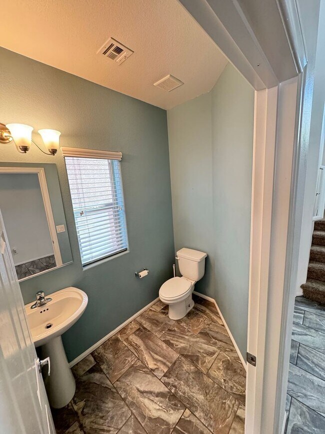 Building Photo - Your Next Home Awaits | 4 Bed, 3 Bath with Private Pool