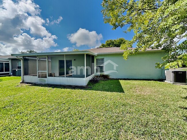 Building Photo - 12555 Belmont Lakes Dr