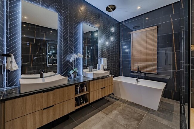 Building Photo - 8117 Hampton Glen Dr