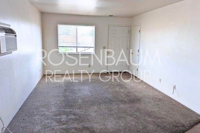 Primary Photo - Charming and cozy 2-bedrooms, 1-bath upsta...