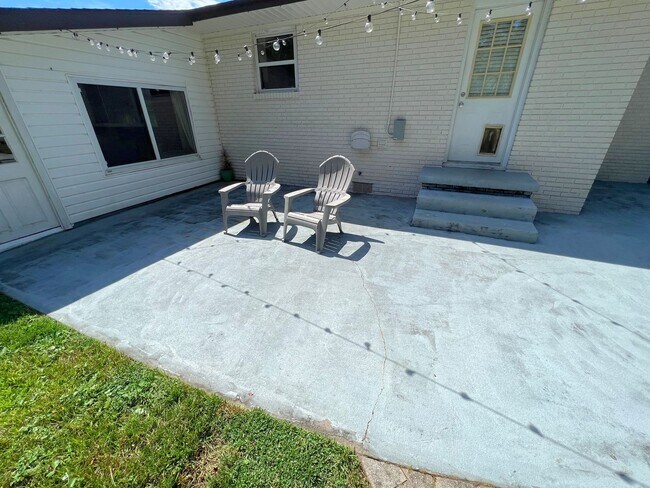 Building Photo - Splendid 3 Bed/2 Bath Home in North Pensacola