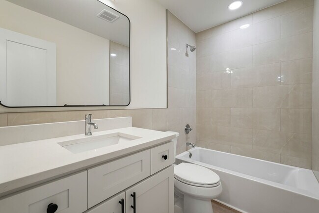 Building Photo - 8601 Huron Ct