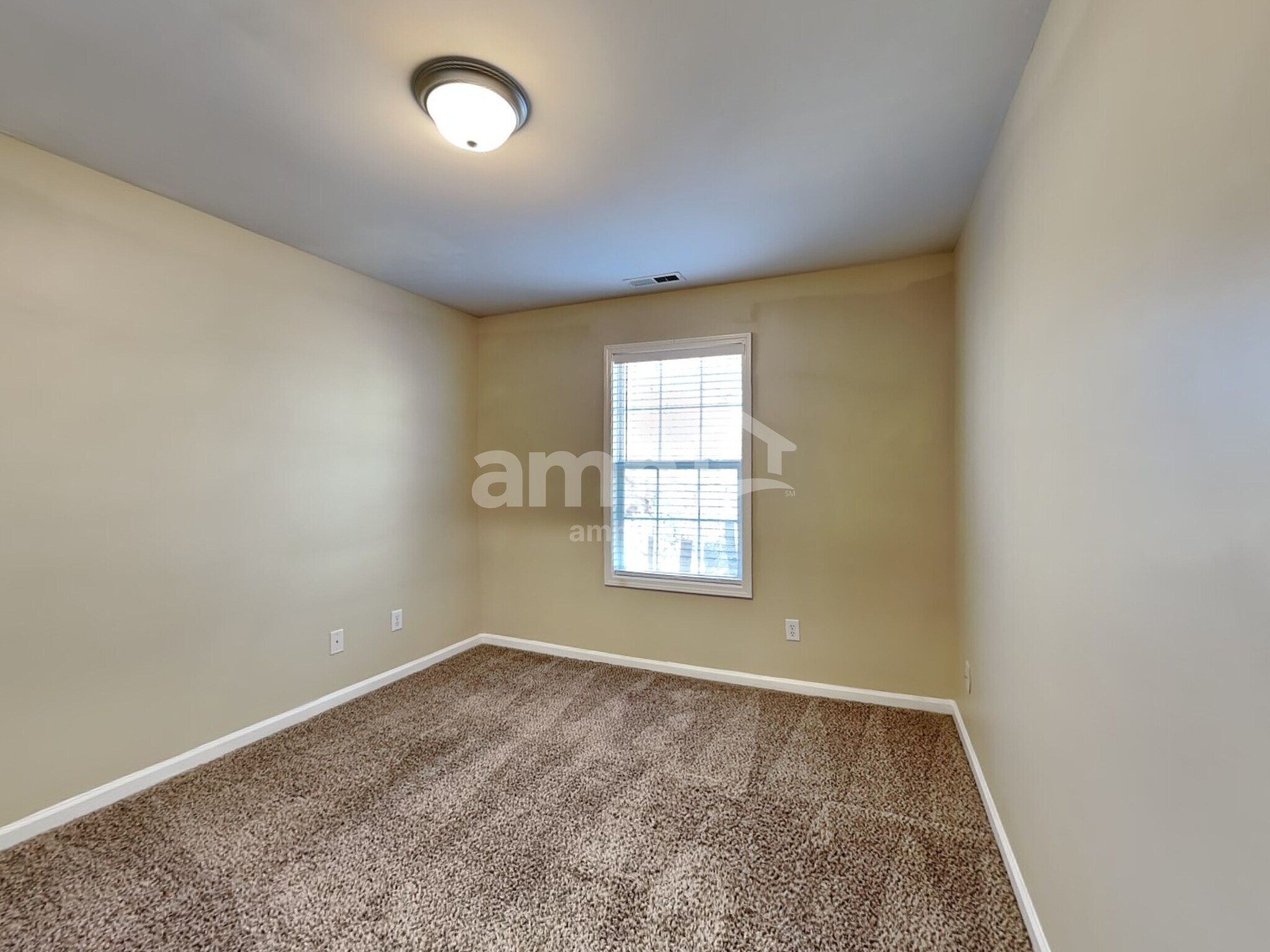 Building Photo - 218 Spinel Ln