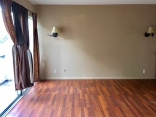 Building Photo - Beautiful 4 Bedroom 2 1/2 Bathroom Northridge Two-Story Condo, Ready for Move-In!
