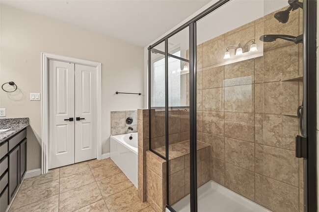 Building Photo - 8003 Grove Sky Ct