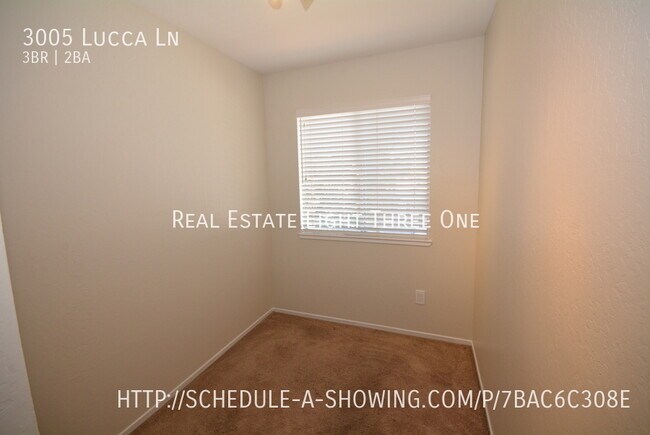 Building Photo - 3 bedroom 2 bath with 2 car garage and pri...
