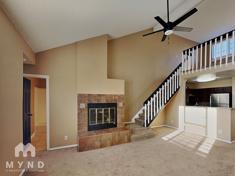 Building Photo - 3030 W Prentice Ave