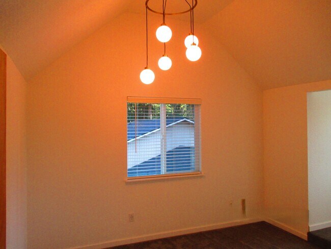 Building Photo - 33124 E Lake Holm Dr SE