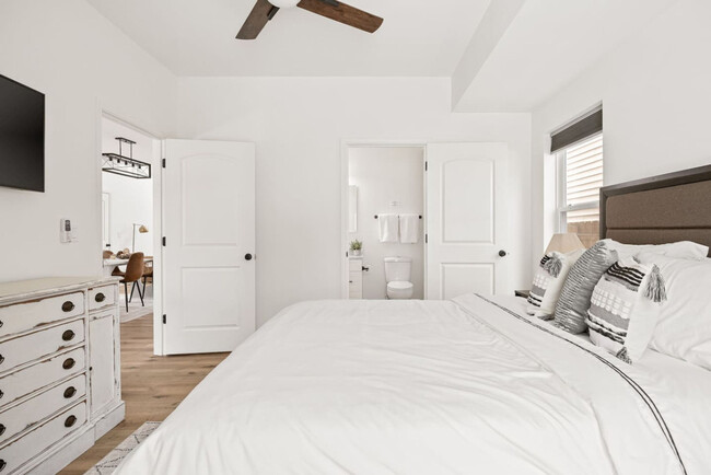 Building Photo - 35 Keystone Ave