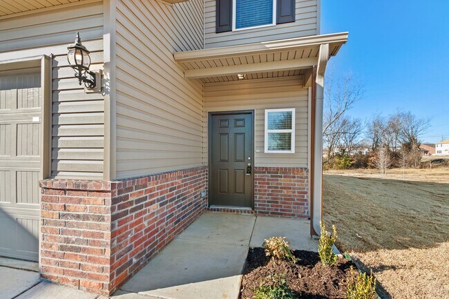 Building Photo - New Two Story Home in Fayetteville, Arkansas!