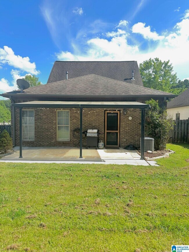Building Photo - 102 Kingston Ct