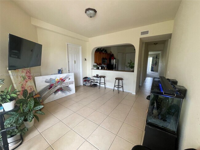 Building Photo - 3600 Oaks Clubhouse Dr