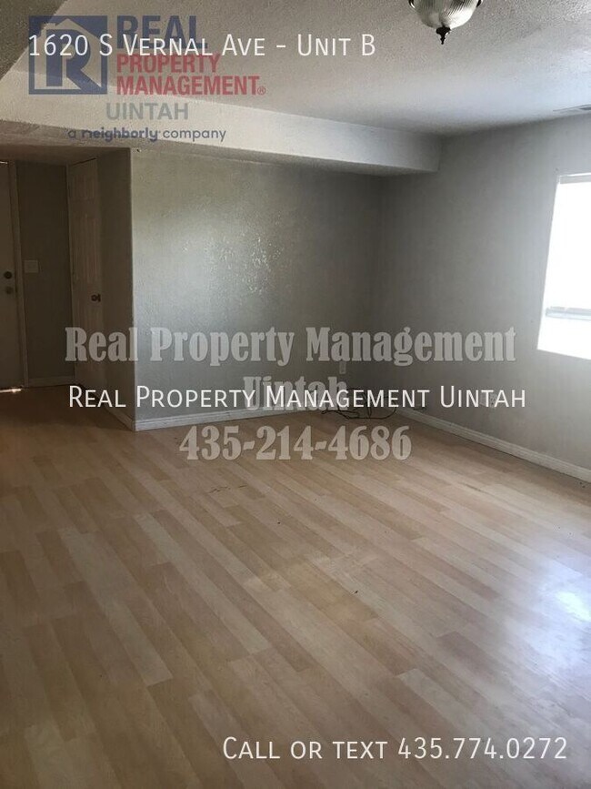 Building Photo - 1620 S Vernal Ave