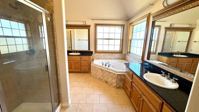 Building Photo - Spacious Stonegate Retreat with Home Office & Outdoor Living