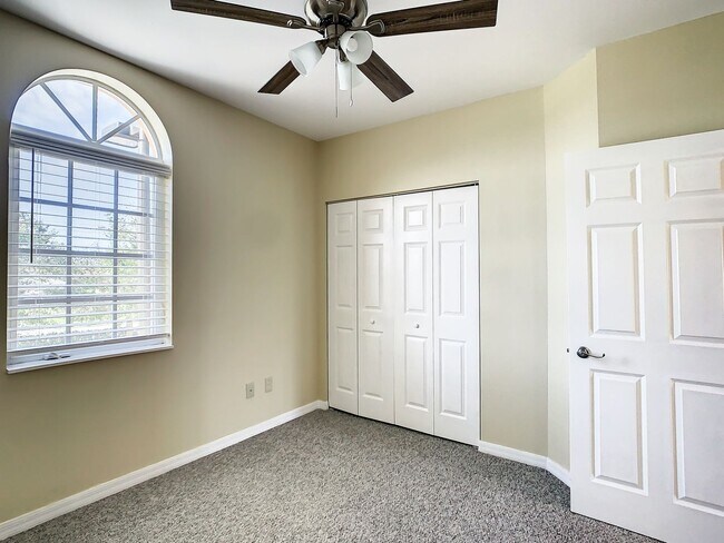 Building Photo - Deep Creek Townhome - Golf Course View (ONE FREE MONTH RENT FOR QUALIFIED APPLICANTS!)
