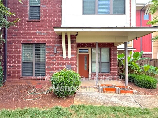 Building Photo - 904 Warren Burgess Ln