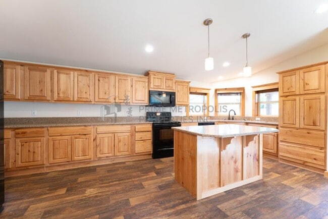 Building Photo - 3 bedroom in Renton WA 98059