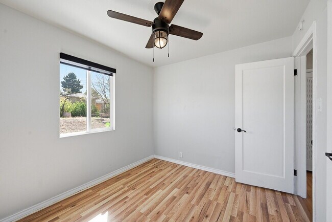 Building Photo - $2,140.95 -  2 bed, 1 bath located in Denver with a big backyard and In Unit Laundry!