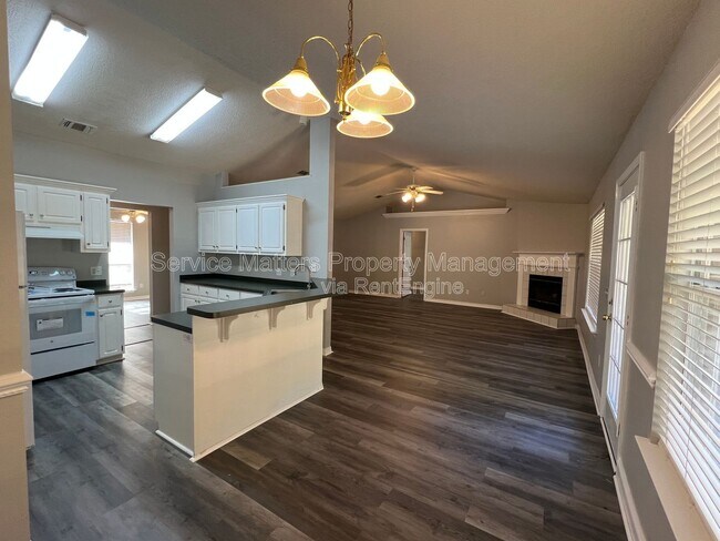 Building Photo - 4830 Timberland Dr