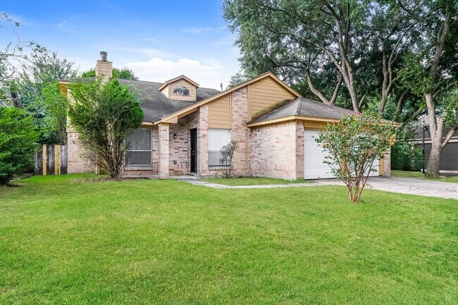 Building Photo - 2322 Piddler Dr