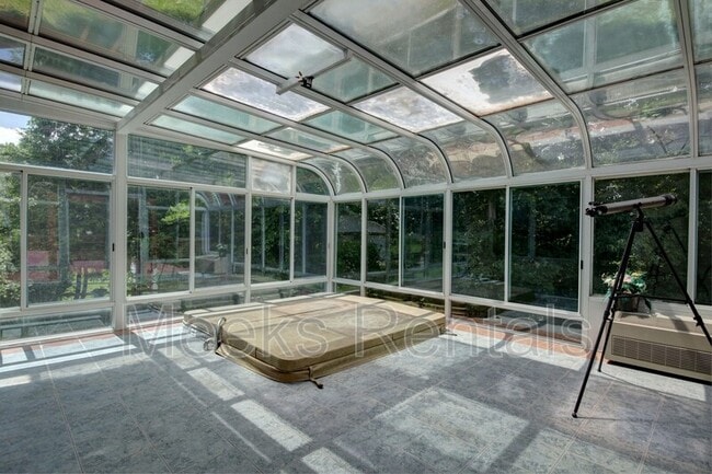 Building Photo - 30 Bridlewood Rd