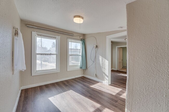 Building Photo - 1111 E Flint St