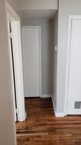 Building Photo - 4809 Meade St NE