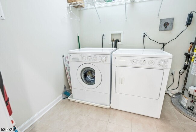 Building Photo - 9116 Warren's Way