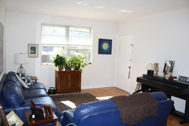 Building Photo - 646 Windermere Blvd