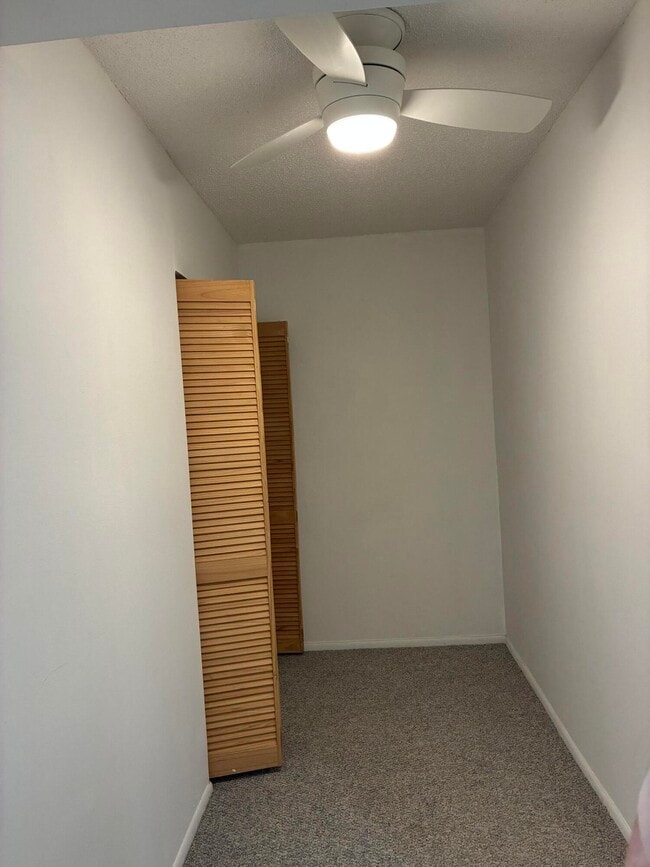 Building Photo - 2600 SW 22nd Ave