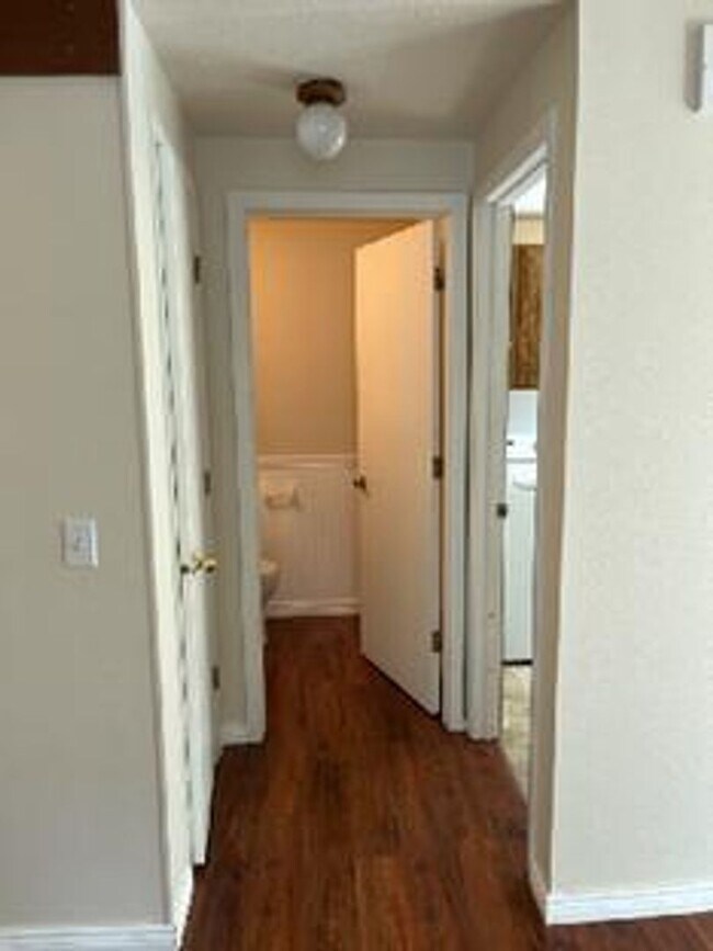 Building Photo - 3 Bed 2.5 Bath Single-Family Home on Cul-De-Sac w/ Large Fenced Backyard, Garage