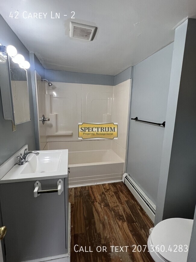 Building Photo - 42 Carey Ln