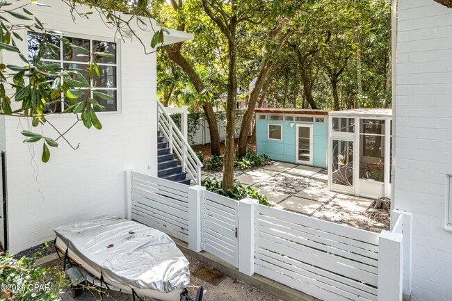 Building Photo - 2979 S County Hwy 395