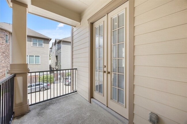 Building Photo - 8911 Wind Springs Dr