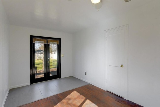 Building Photo - 1104 Tillery St