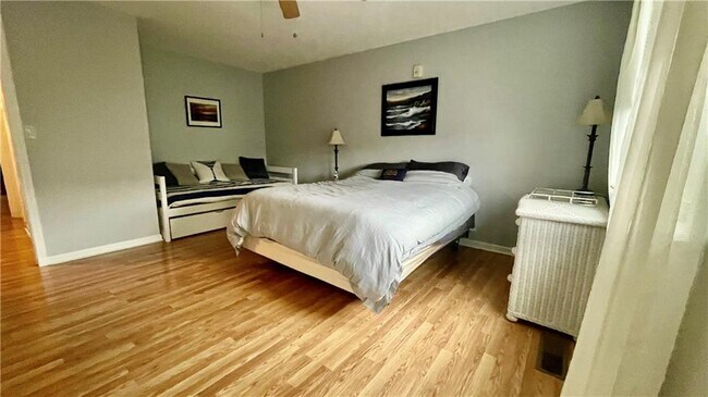 Building Photo - 106 Swinburne Row