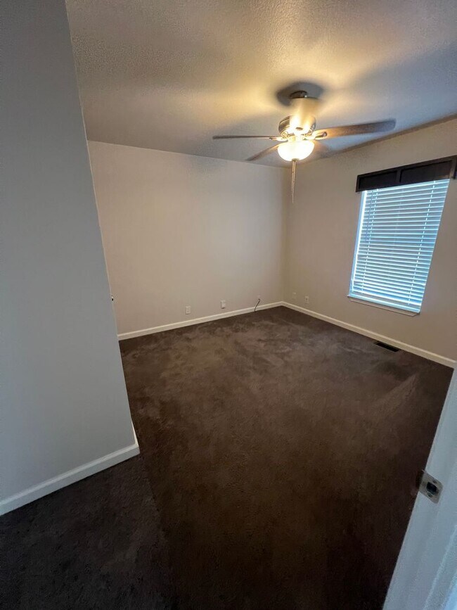 Building Photo - Paradise Home for rent, Great Location, 3 ...