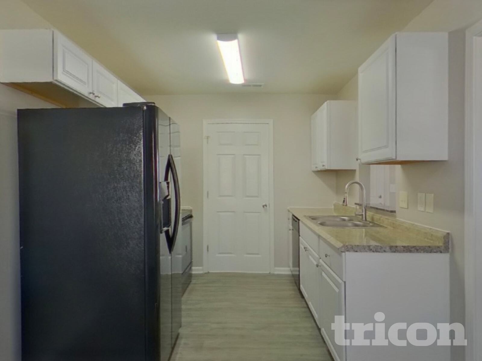 Building Photo - 1517 Crandon Dr