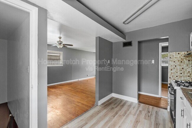 Building Photo - 135 Dundee Cir
