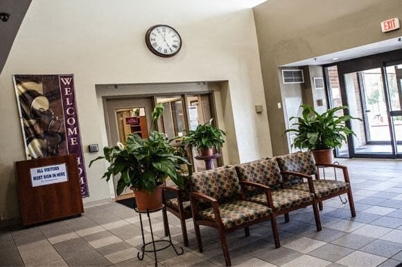 Building Photo - 8330 E Jefferson Ave